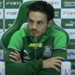 Santos sonha com Raphael Veiga e observa situação do meia no Palmeiras