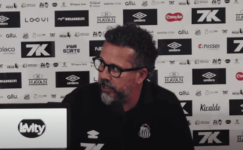 No momento, você está visualizando Cléber Xavier projeta novo Santos FC: Neymar centralizado