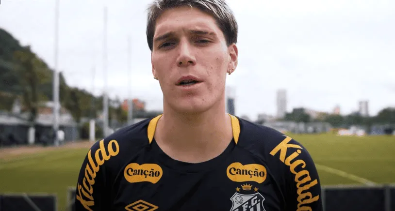 A era Vojvoda começa no Santos: Rollheiser destaca o projeto e a força da torcida